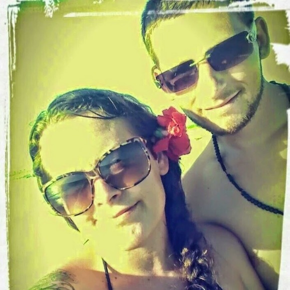 Meet your Posher, Crystal - Picture 1 of 1